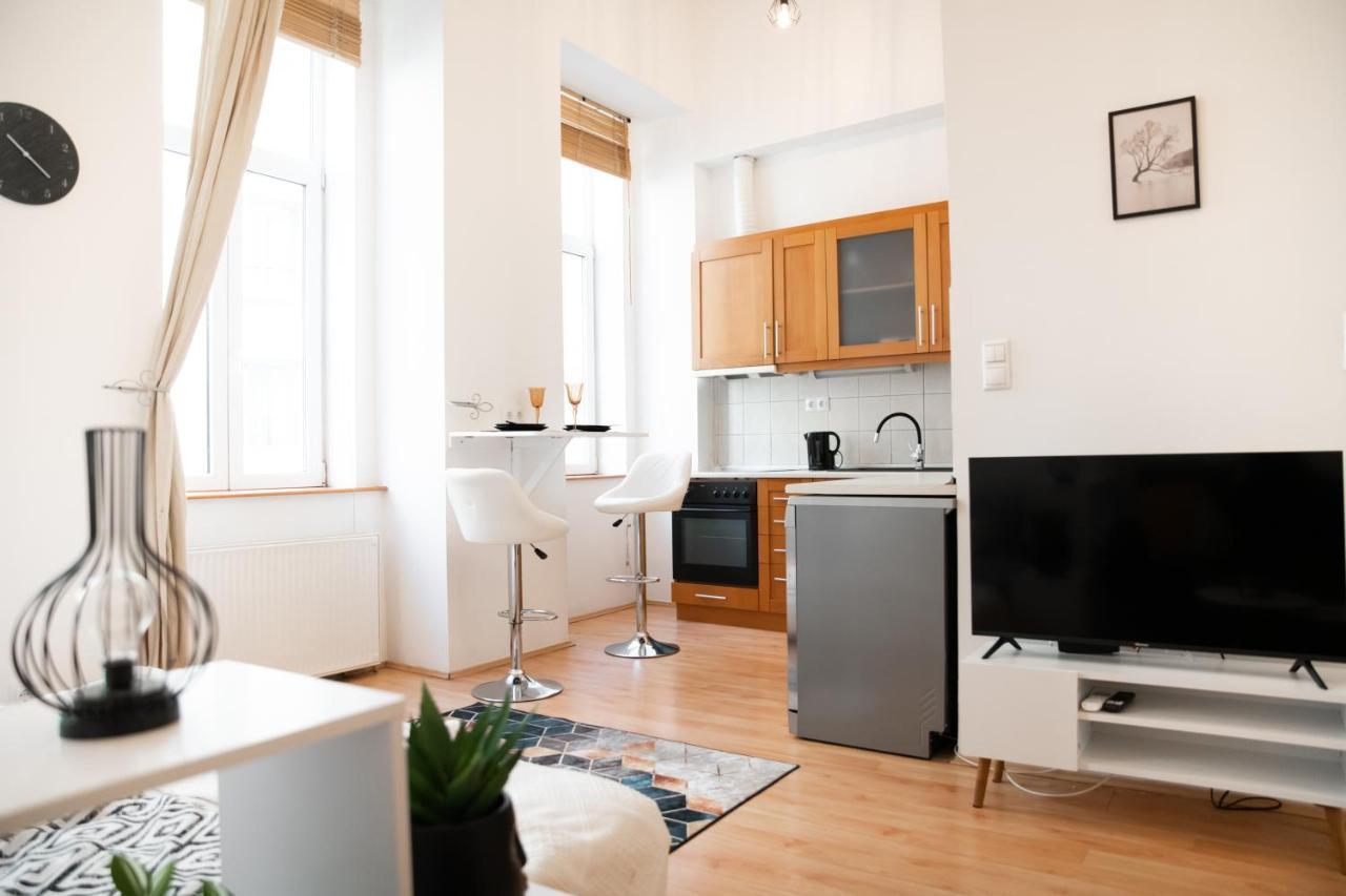 New Apartment Dohany Street, Budapest